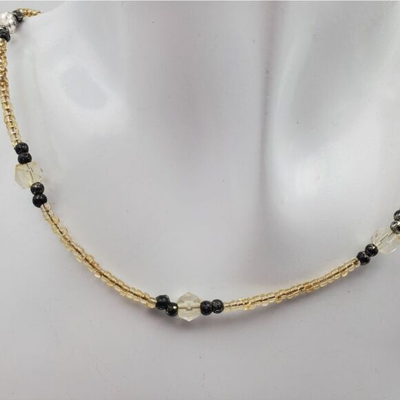 Parallel dewdrop tiny beaded necklace - Picture 2 of 2